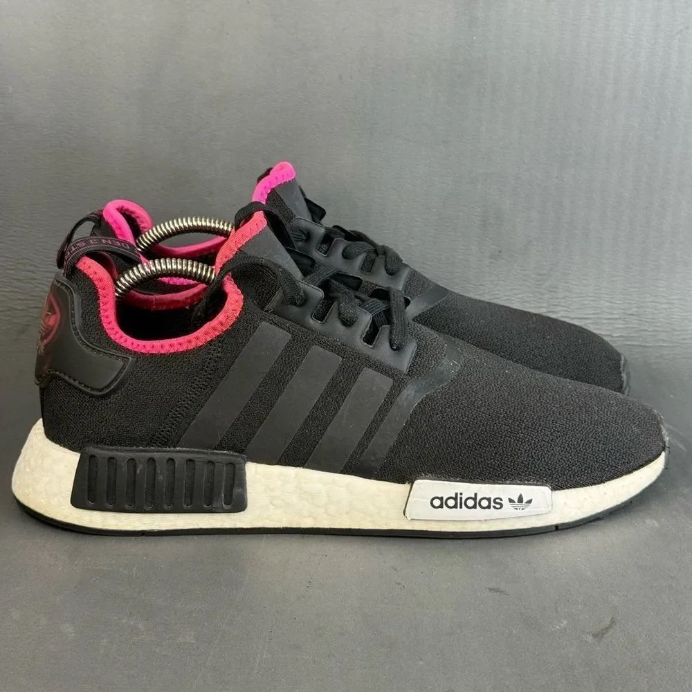 adidas NMD R1 Black Shock Pink athletic sneaker shoe men’s size 10.5